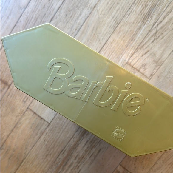 1996 Holiday Barbie, new in box - Picture 10 of 12